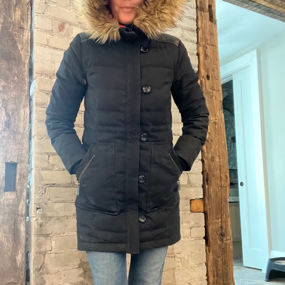 Vince Camuto Winter coat with faux fur hod trim, faux lather details